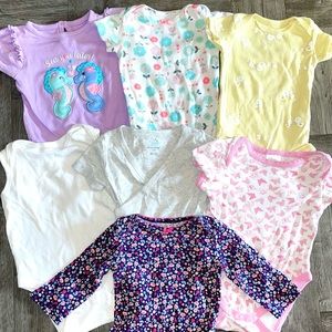 LOT OF 7 Onesies/Bodysuits 0-3 Months EUC Various Brands Prints & Solids